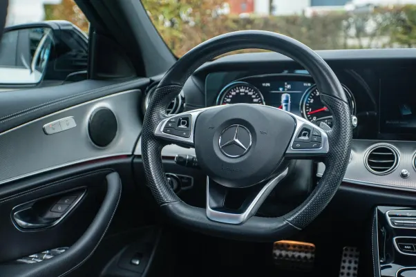 카지노 퀸 베가스 안드로이드/iOS 앱